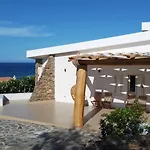 فندق مبيت وإفطار Amoreddu 3*