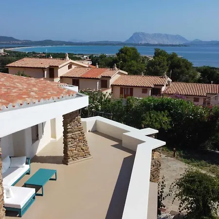 Amoreddu 3* San Teodoro (Sardinia)